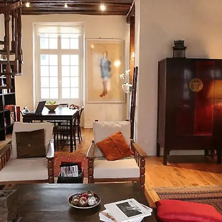 Charming Cosy Triplex In Trendy Marais Parigi