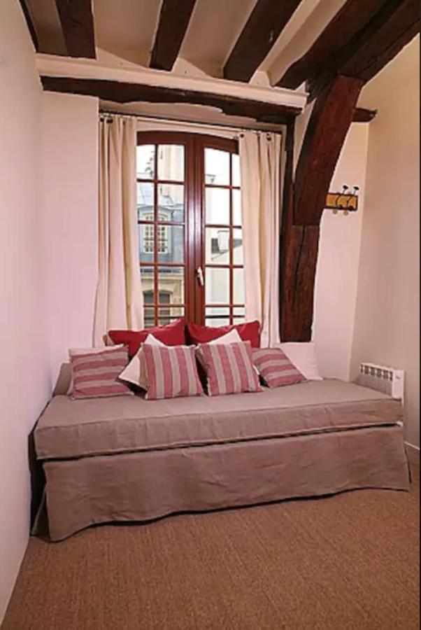 Charming Cosy Triplex In Trendy Marais Apartment *