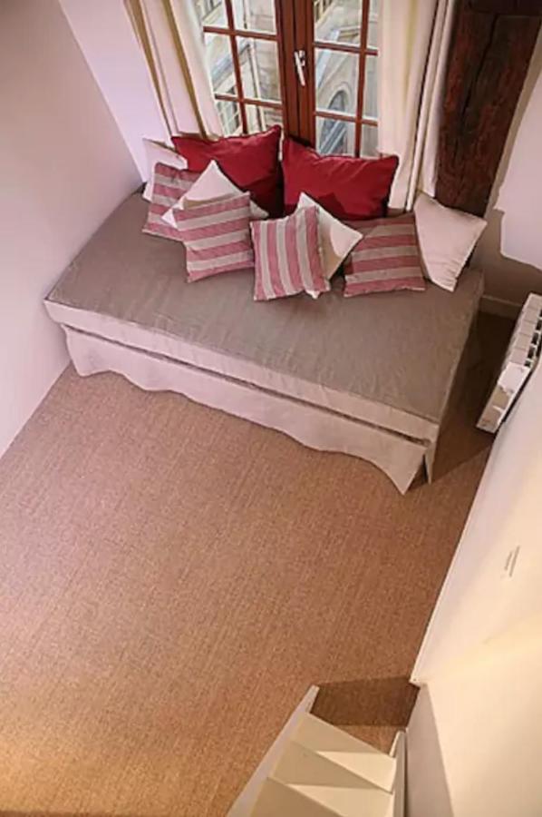 Charming Cosy Triplex In Trendy Marais * Parigi