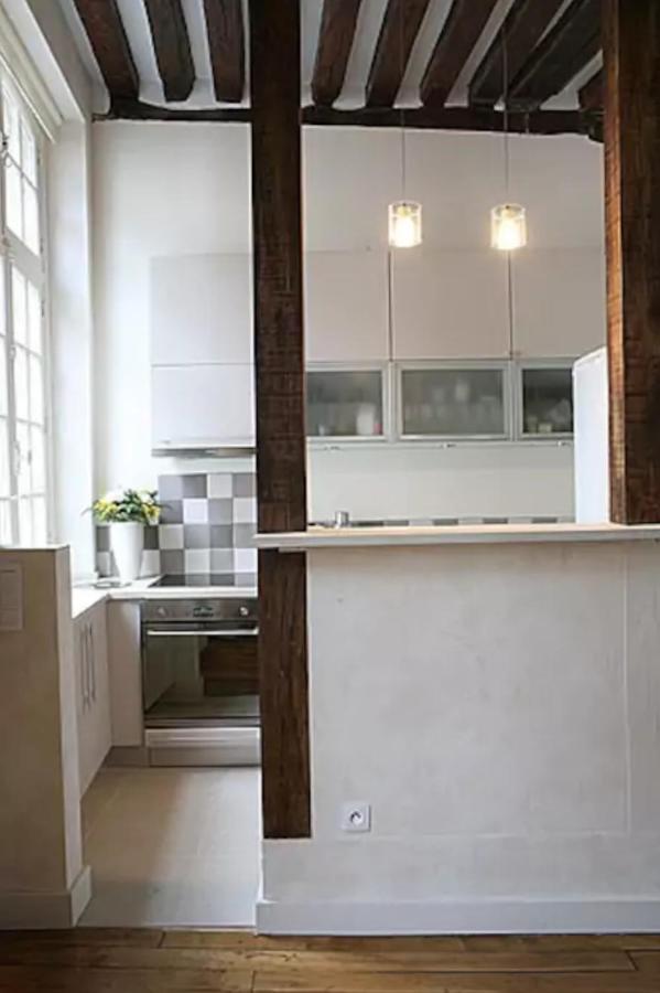 Charming Cosy Triplex In Trendy Marais Appartamento