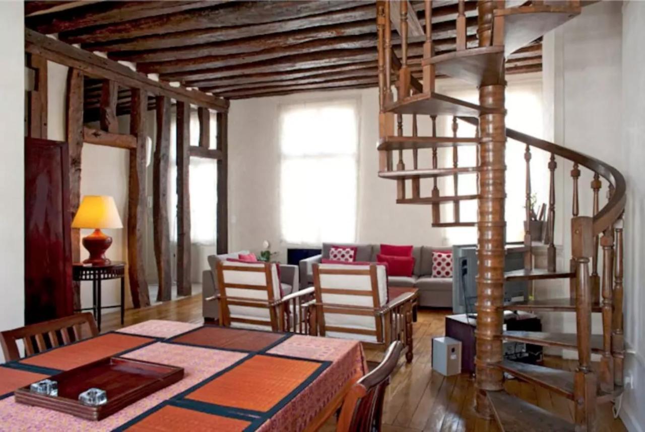 Charming Cosy Triplex In Trendy Marais * Parigi
